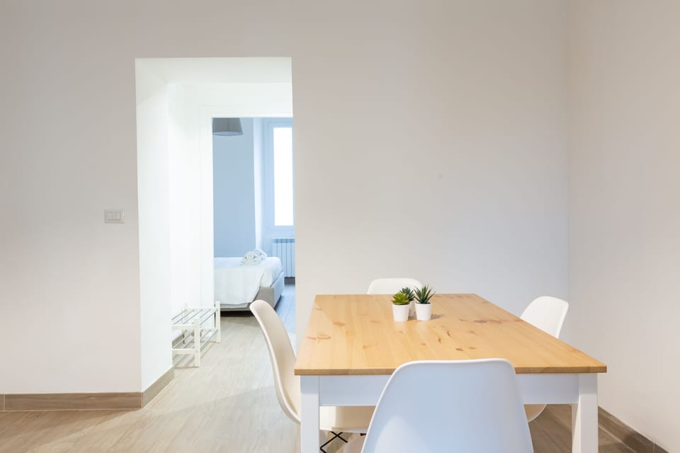 Classic Apartment | Dining room