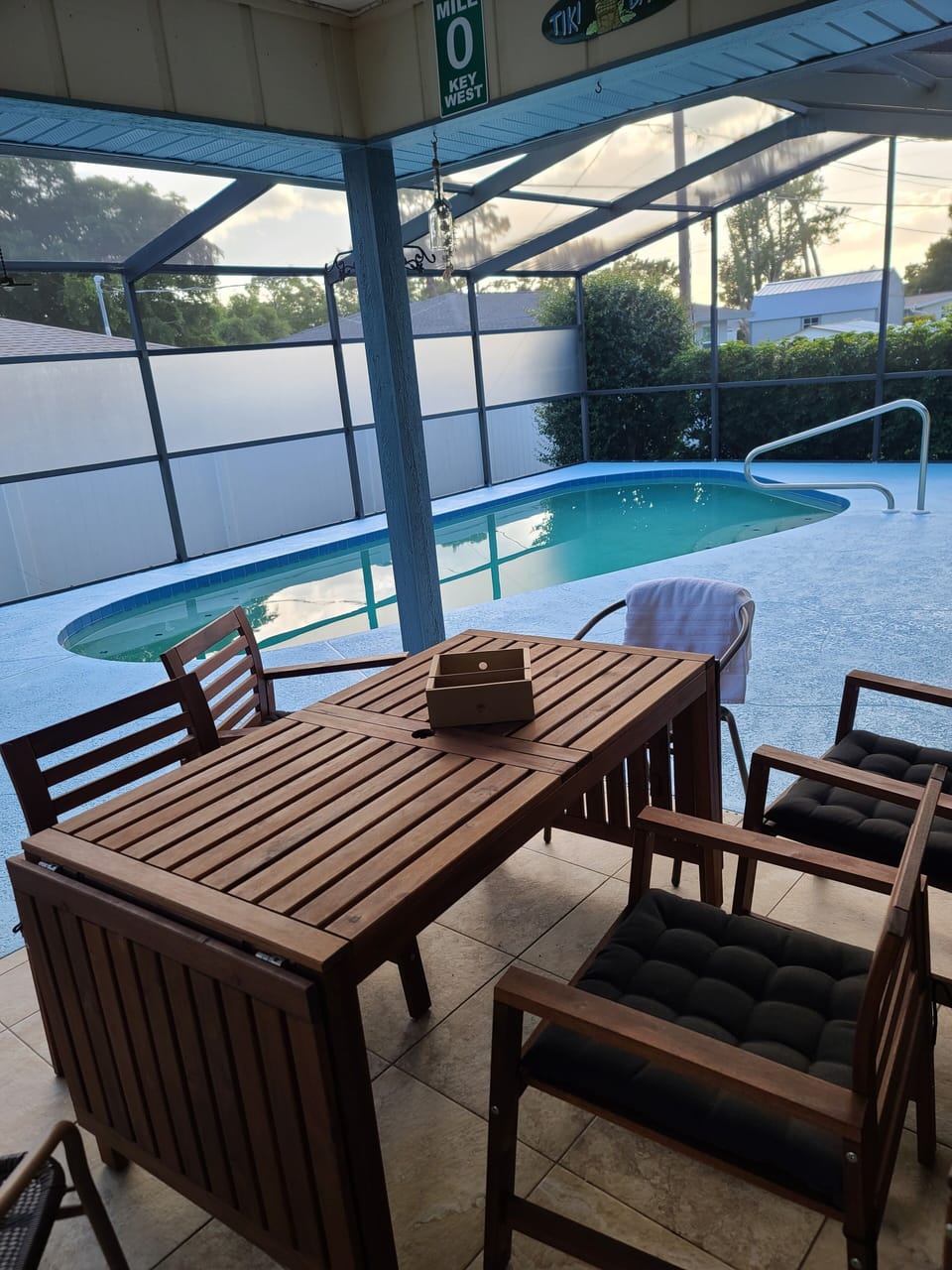 poolside table seats 6 - 8 guests