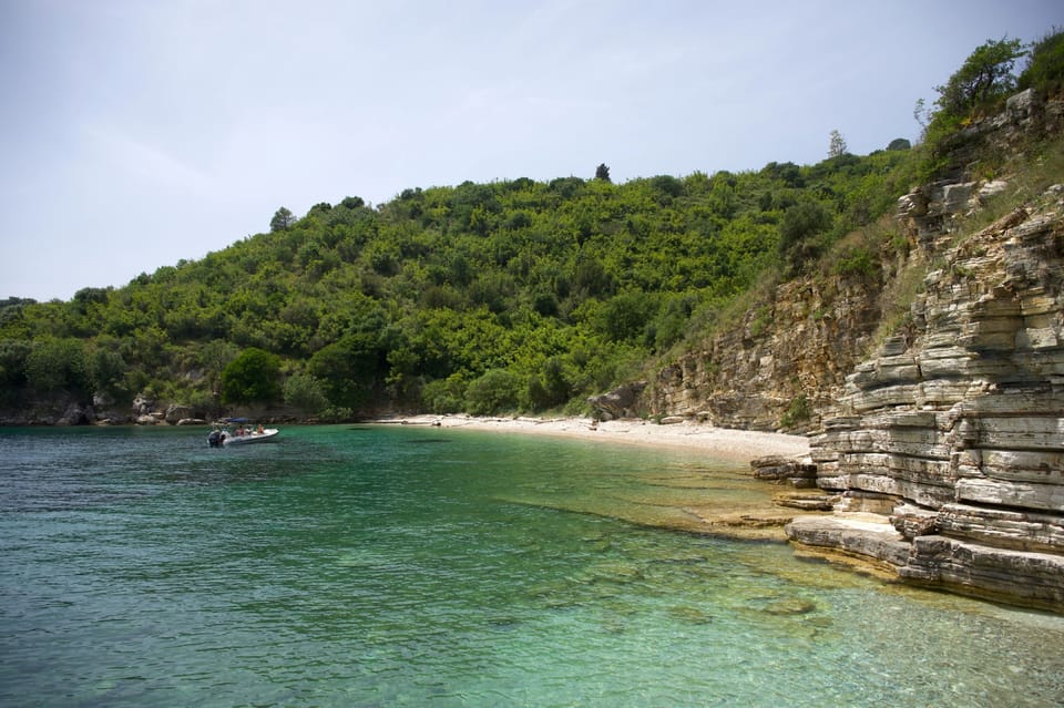 Hiking and exploring the surrounding St Stephanos area