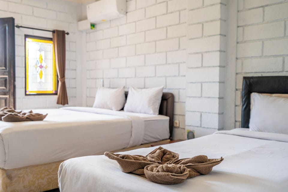 Junior Room | WiFi (free), bed sheets