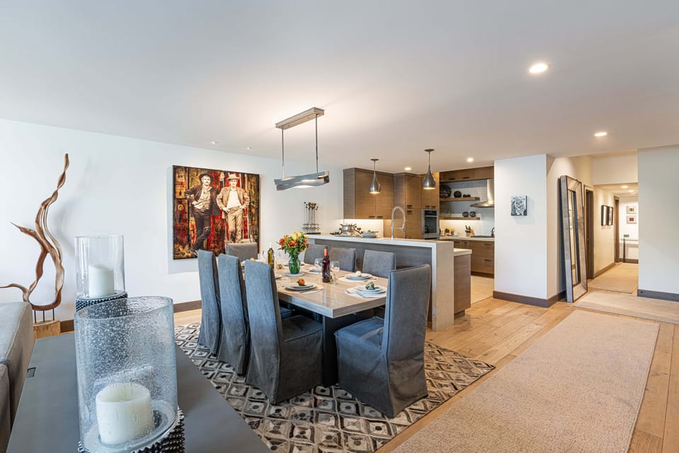 Dining area with seating for eight