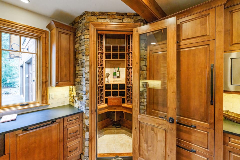 Combination of functionality and aesthetics, this kitchen wine cellar is a true focal point, adding a touch of elegance and sophistication to any home