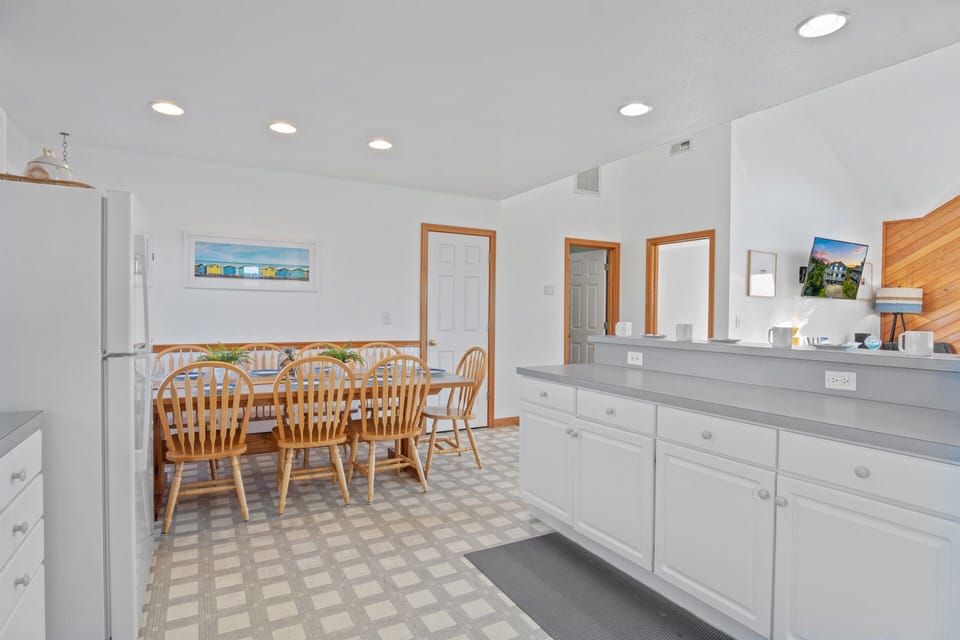 Surf or Sound Realty - 1163 - In Spite of Ourselves - Kitchen -1