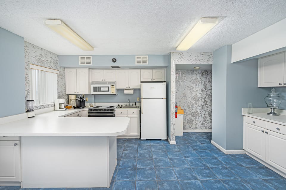 Club Room Kitchen