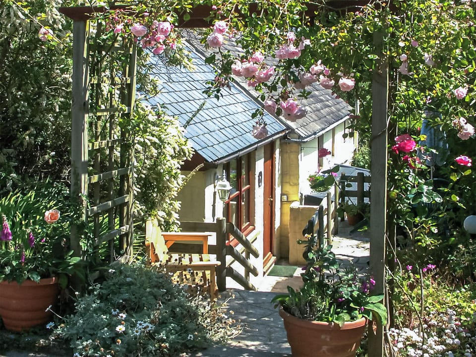 Exterior | Granary Cottage - Brongwyn Cottages, Penparc, near Cardigan