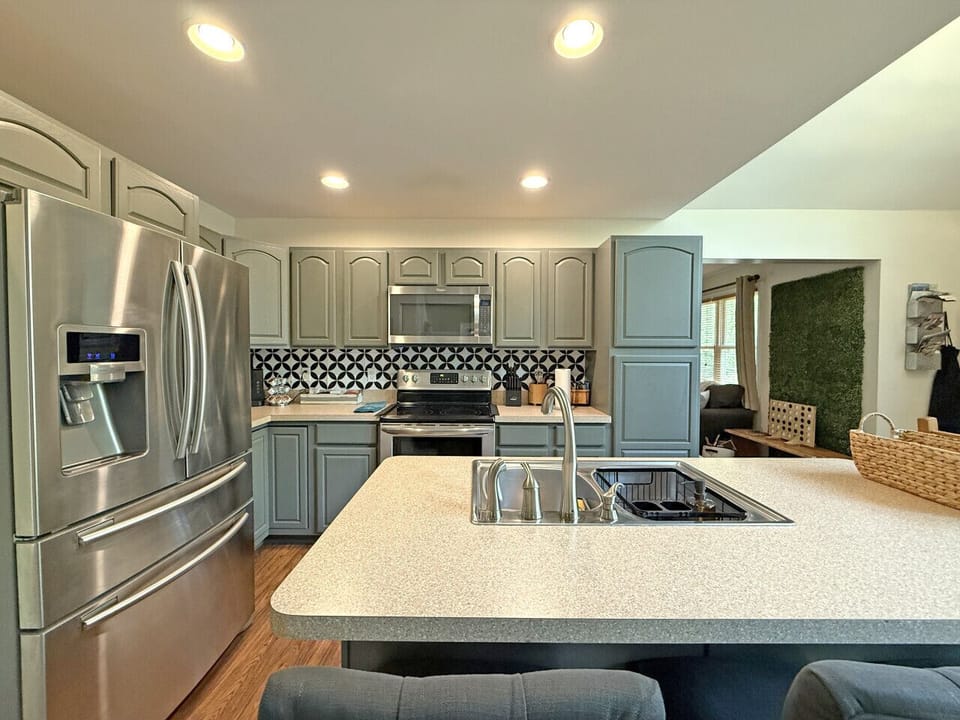Fully Stocked Kitchen