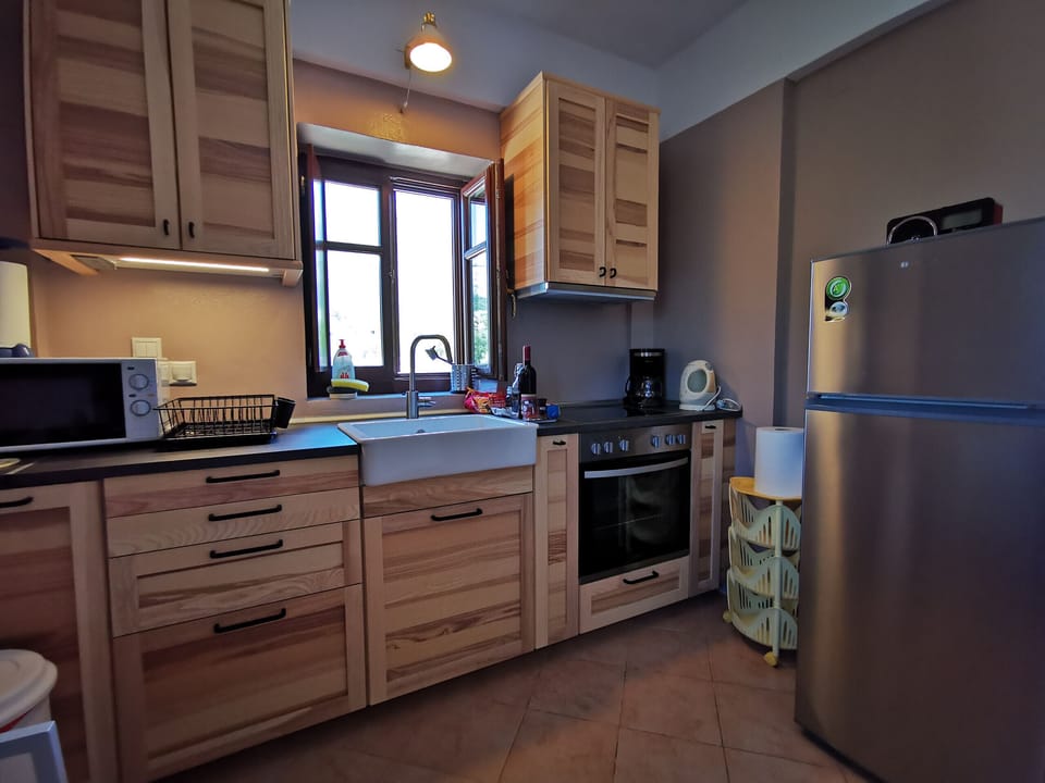 Anaroussa Villa, Fully Equipped Kitchen