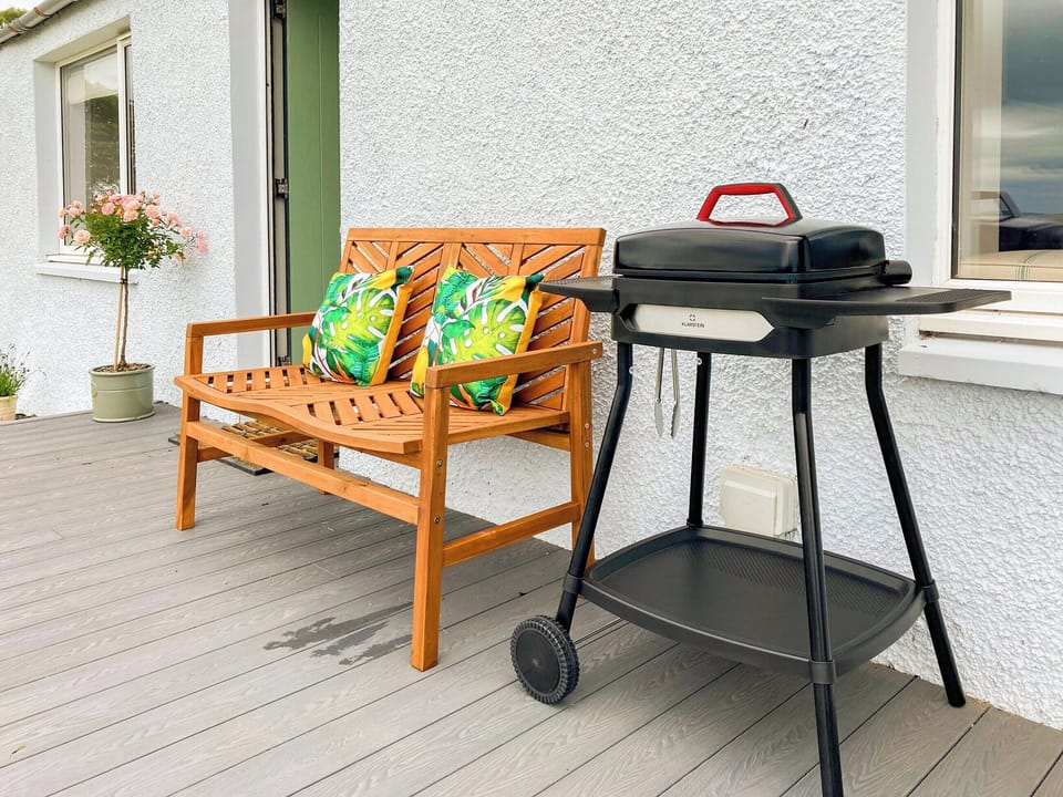 Sitting-out-area | South Riccalton Farm Cottage, Jedburgh