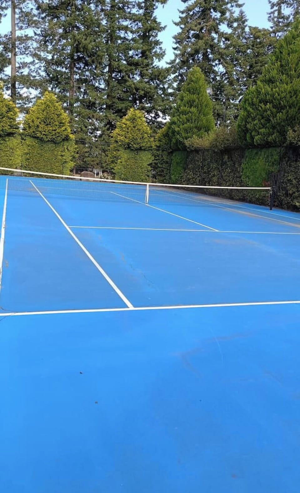 The resort tennis court.