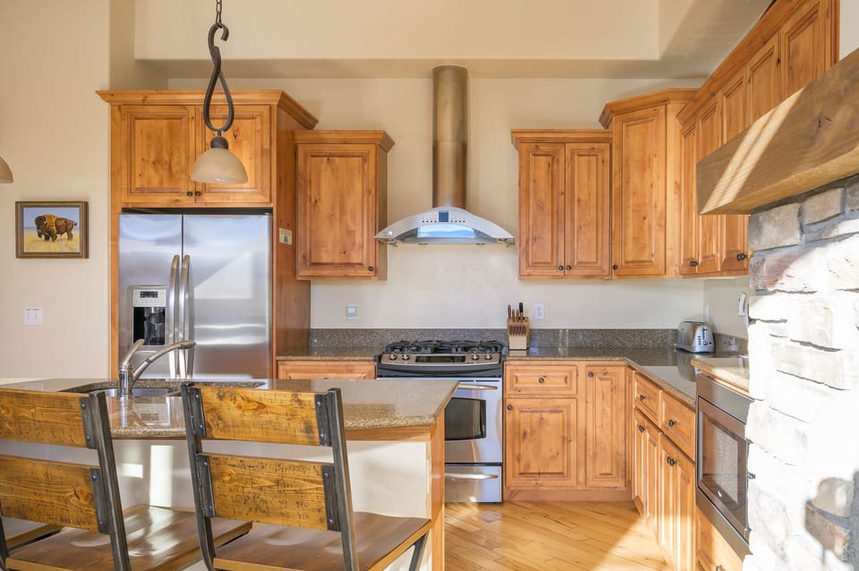 Fully Stocked Kitchen