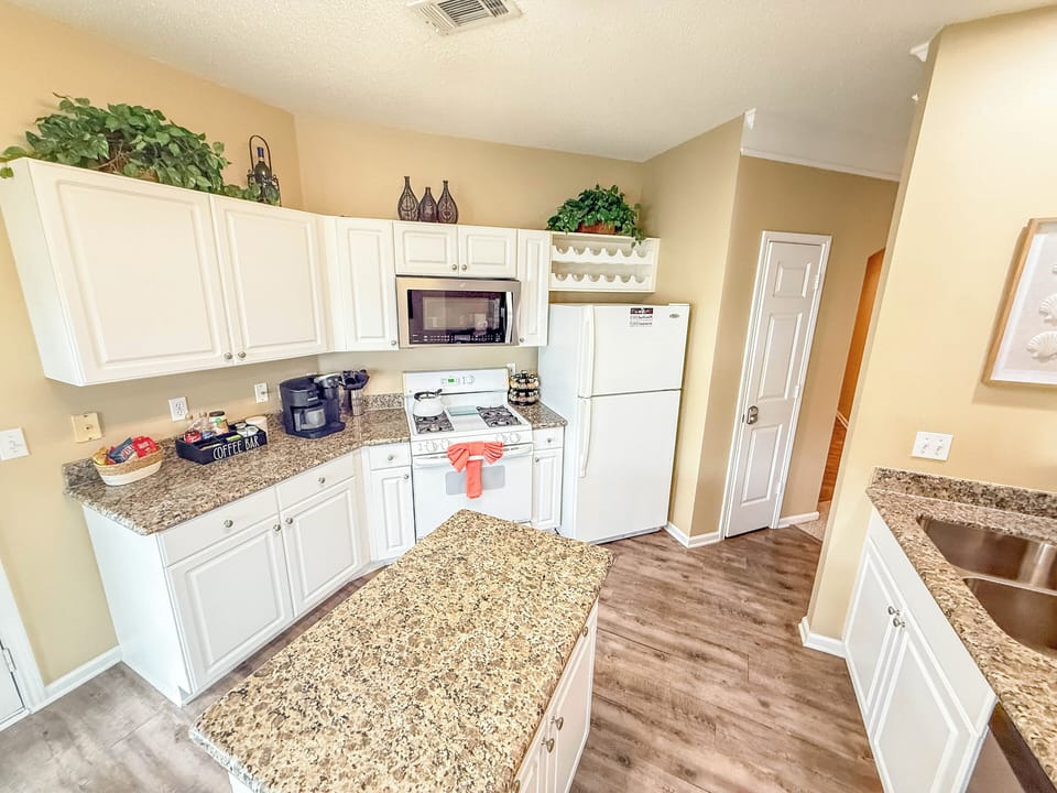 Plenty of prep space for cooking.