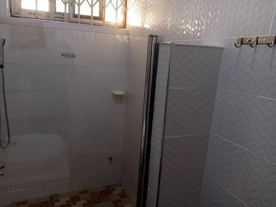 Classic Room | Bathroom