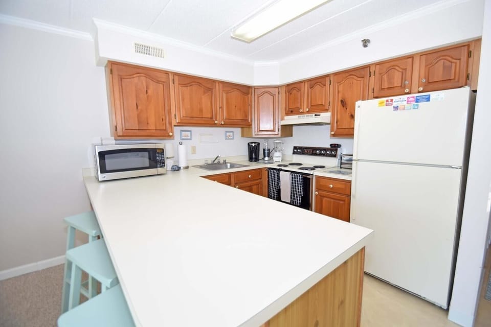 Condo, 2 Bedrooms | Private kitchen | Coffee/tea maker, fridge, toaster