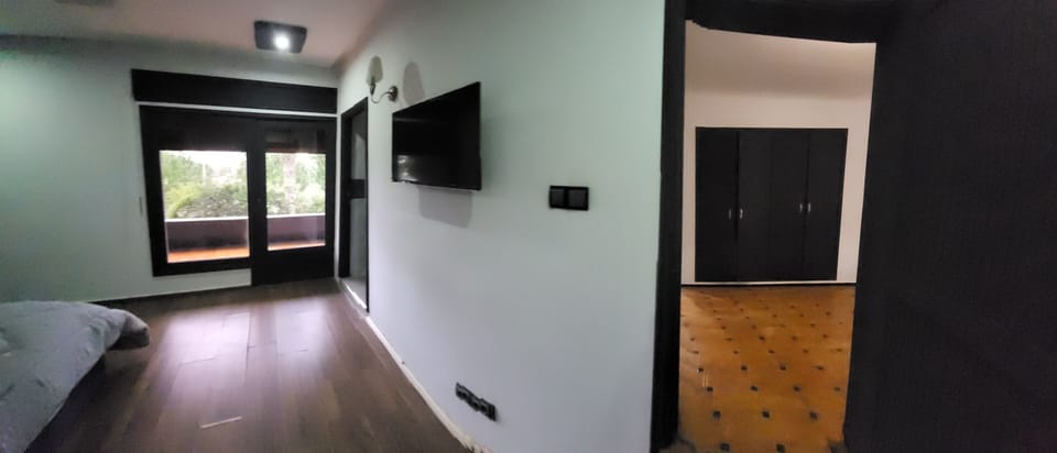 Luxury Room | Free WiFi