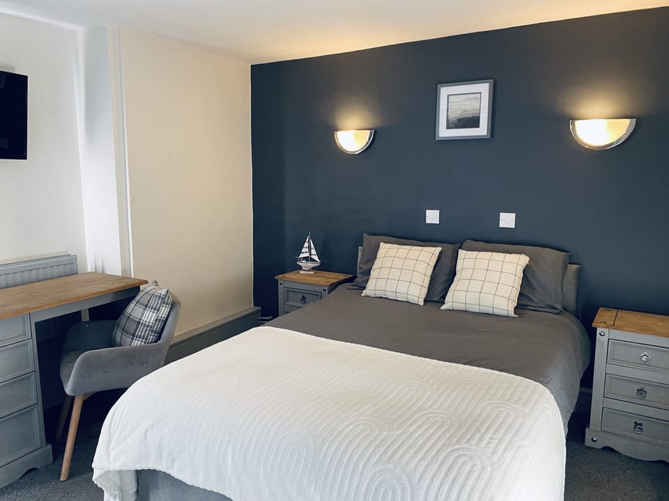 Standard Double Room, 1 Double Bed | Desk, free WiFi