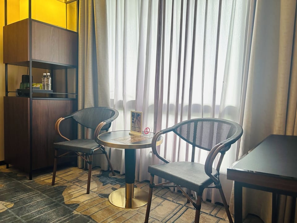 Minibar, in-room safe, desk, blackout drapes