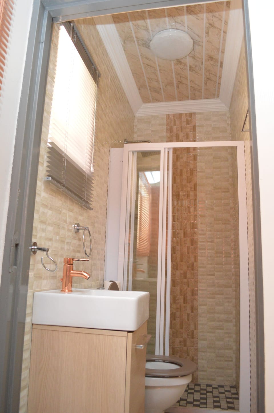 Comfort Double Room | Bathroom