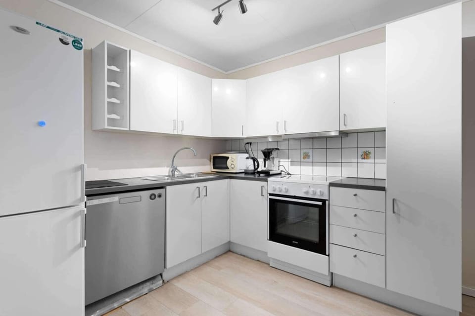 Apartment | Private kitchen | Fridge, microwave, oven, stovetop