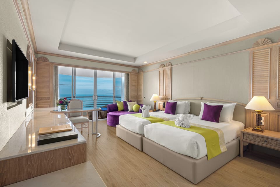 Regency Suite Thai Modern (2 Bedrooms) | Minibar, in-room safe, desk, blackout drapes