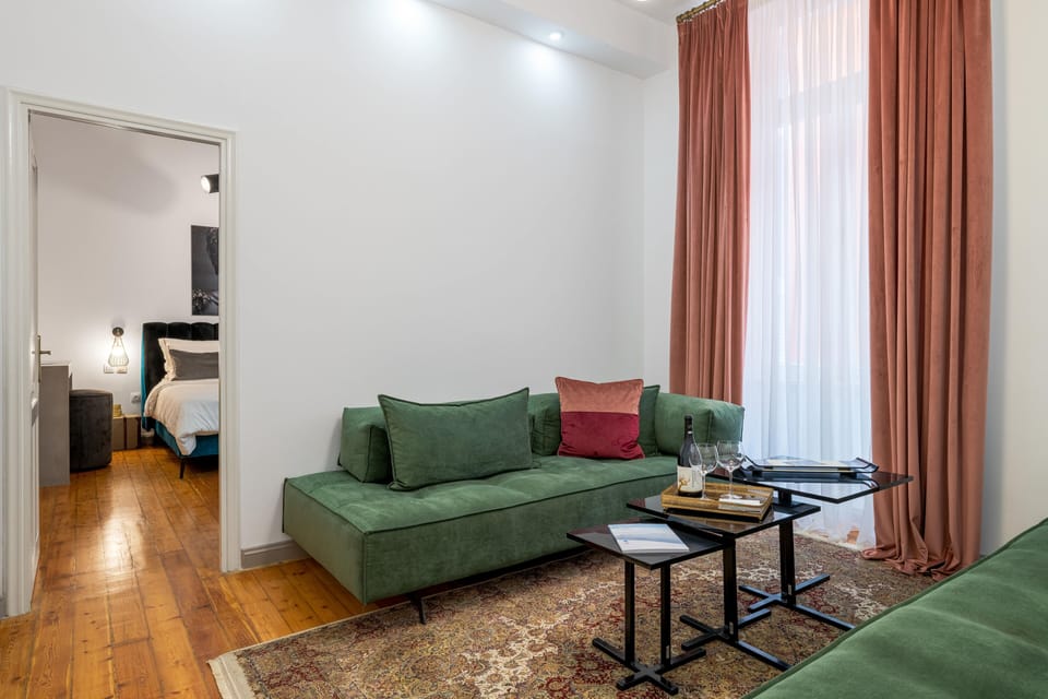 Living room, Sitting area