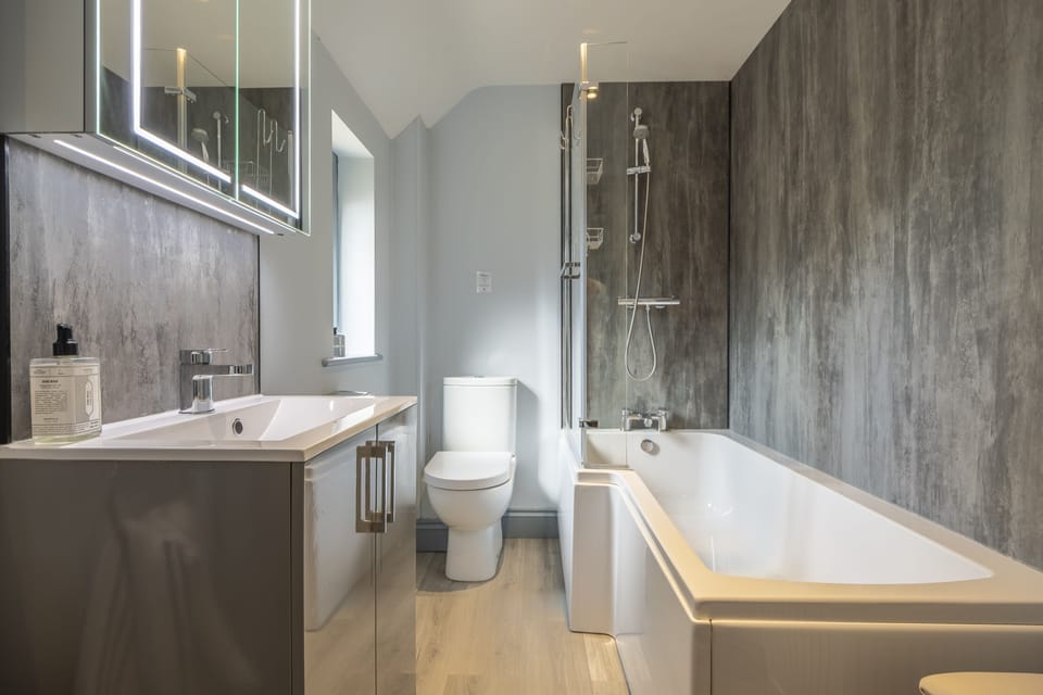 Ground floor:  Ground floor bathroom with shower