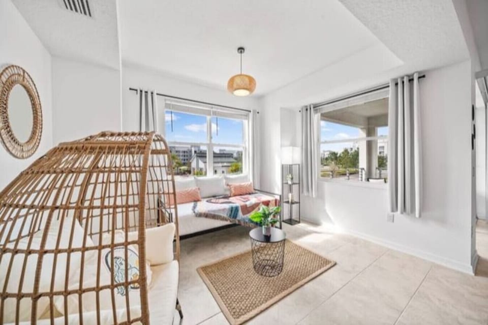 Flex Room#RelaxDisney #Parks #kingdom #springs #StoreyLake #resort #Apartment #Vacation #Rental #waterpark #Kissimmee #Orlando #universal #citywalk