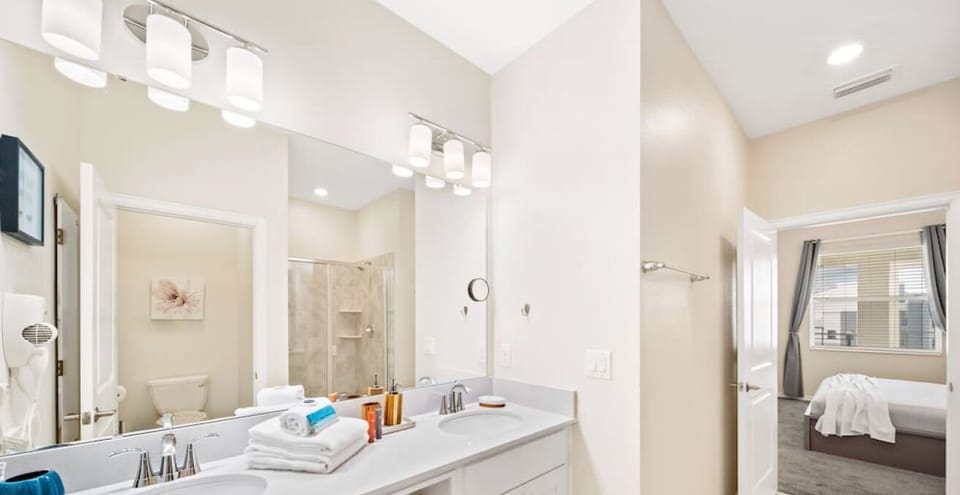 Master Bathroom#Disney #Parks #kingdom #springs #StoreyLake #resort #Apartment #Vacation #Rental #waterpark #Kissimmee #Orlando #universal #citywalk