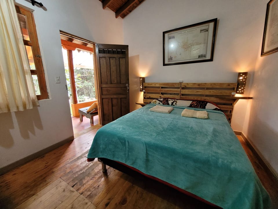 Guacharacas | Free WiFi, bed sheets