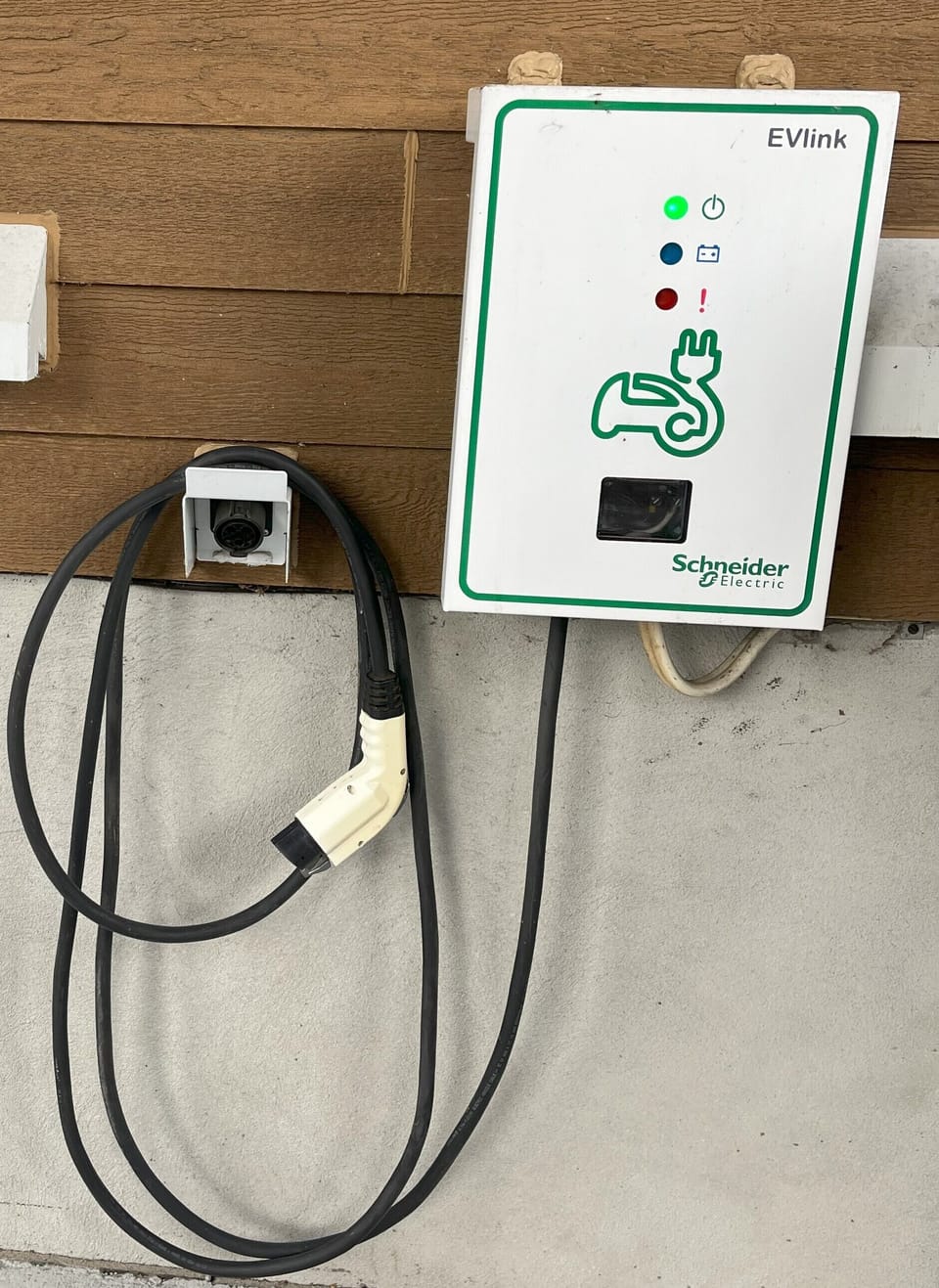 Borne de recharge de niveau 2 type J1772