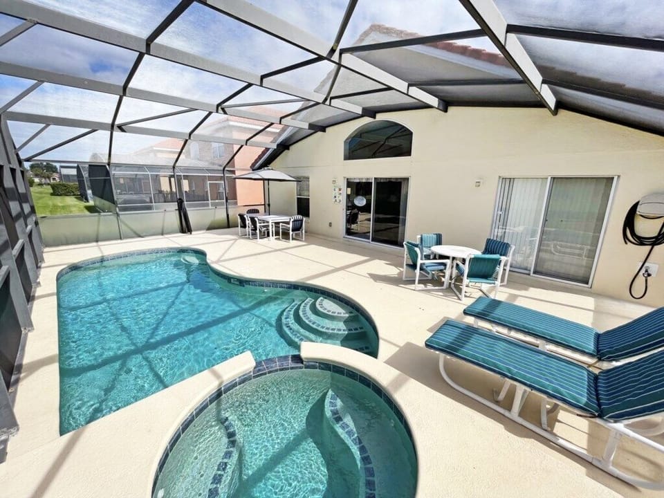 27 Pool 5.jpg