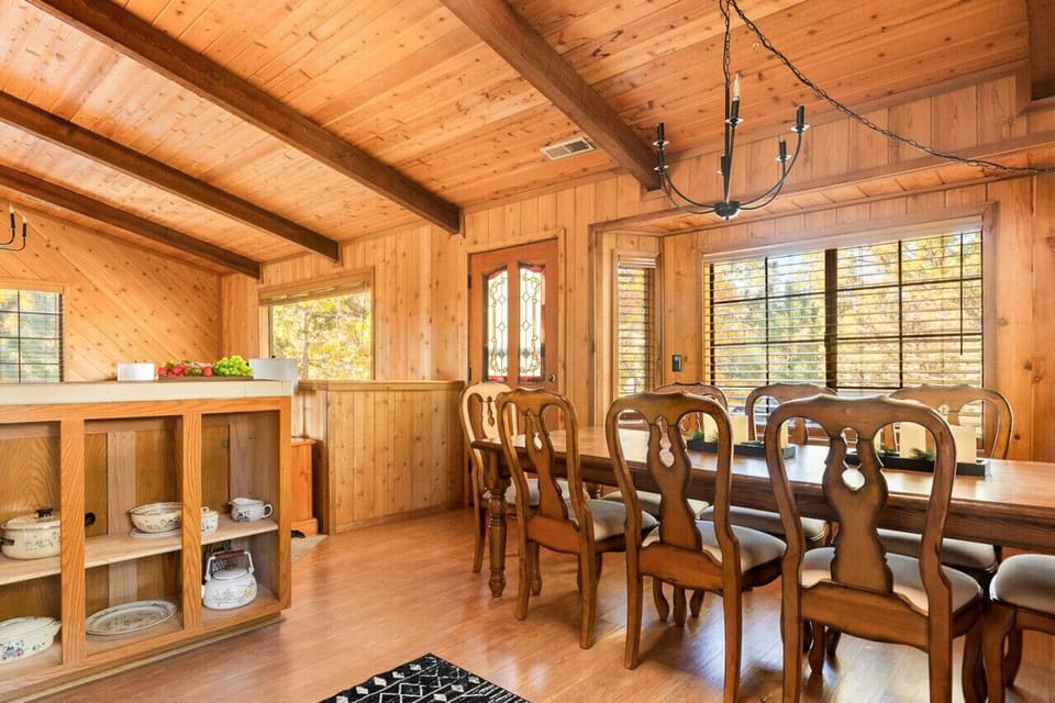 Spacious dining room area.