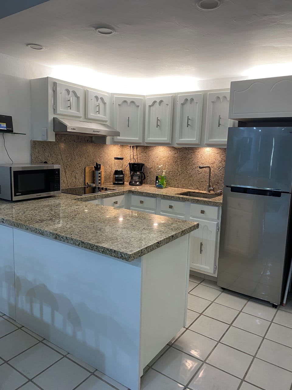 Granite counter tops in kitchen