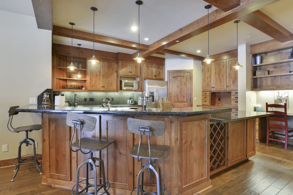 Bar Seating in Chef's Kitchen
