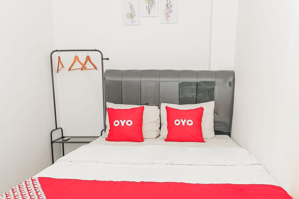 Standard Double Room | Laptop workspace, free WiFi, bed sheets