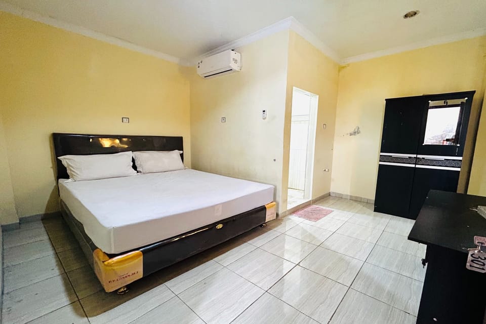 Standard Double Room | Desk, WiFi (free)