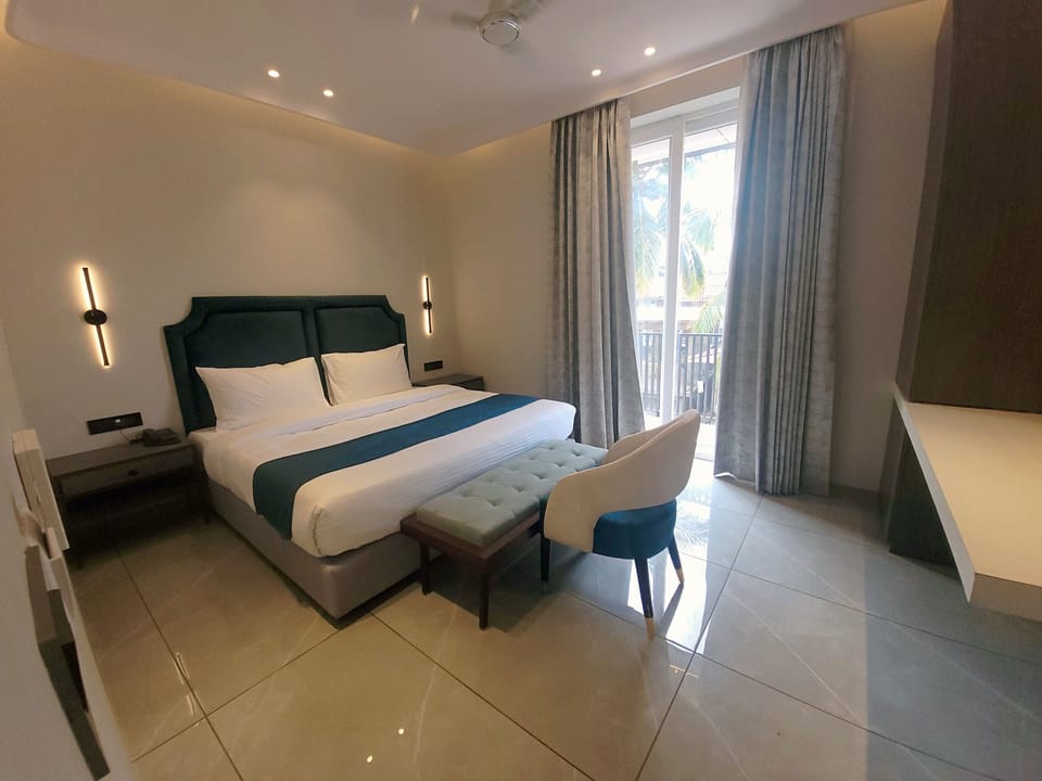 In-room safe, desk, blackout drapes, iron/ironing board