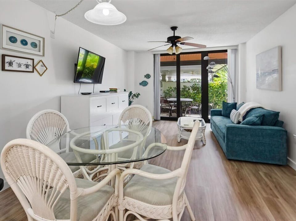 Dining & Living Room