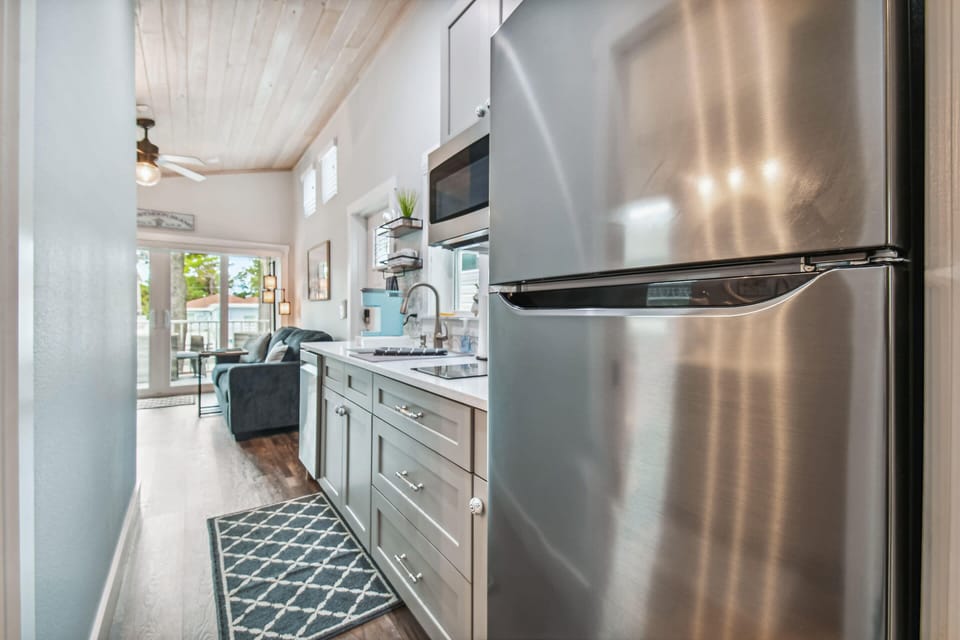 Unit 1; Kitchen