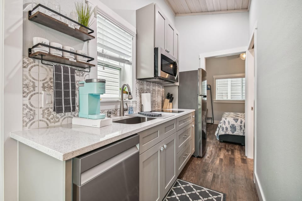 Unit 1; Kitchen