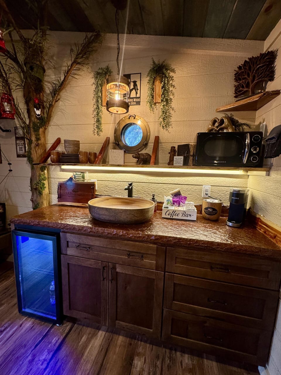 KITCHENETTE - SPEAK EASY FRONT DOOR - MICROWAVE - KEURIG COFFEE MAKER - K-CUPS - MINI FRIDGE - DRINK CHUTE - FIRST AID KIT - COOKWARE/SERVICE WEAR - CLEANING/COOKING SUPPLIES AND MORE...
