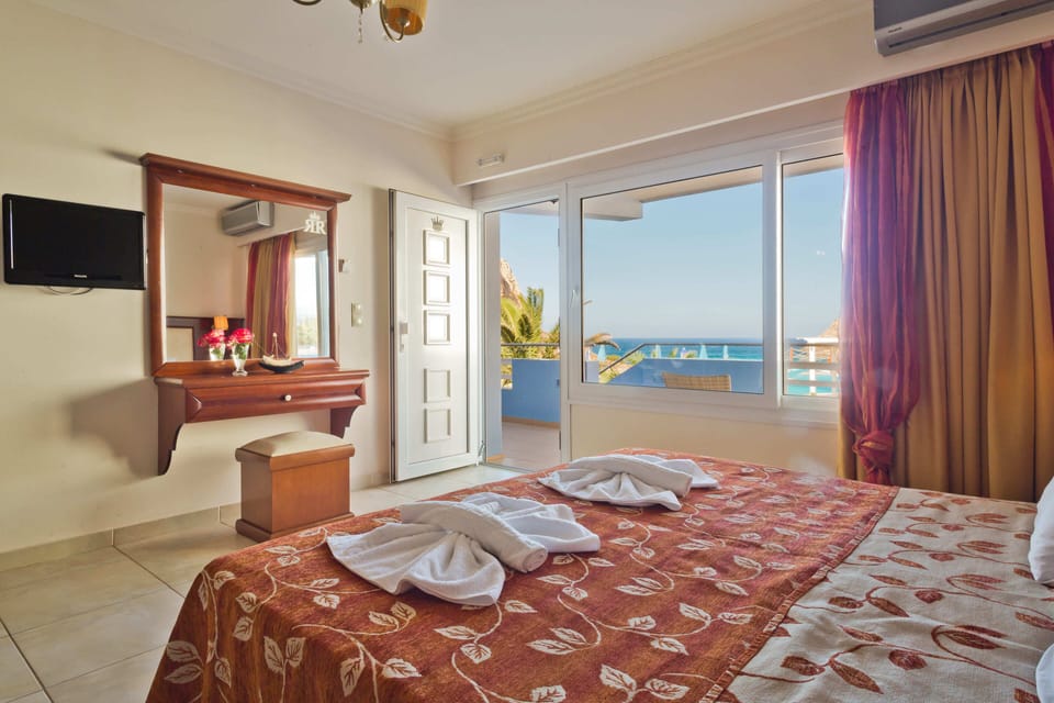 Apartment, Sea View | In-room safe, soundproofing, free WiFi, bed sheets