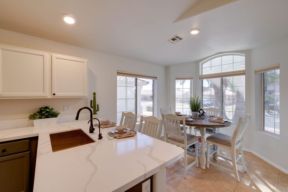 House (3 Bedrooms) | Interior