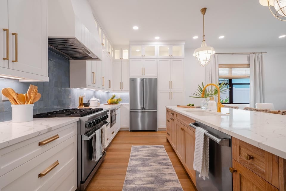 Brand new Designer Kitchen with all the amenities you need!