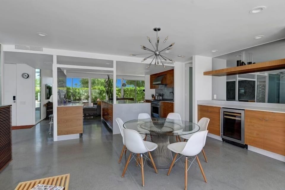 House | Dining room