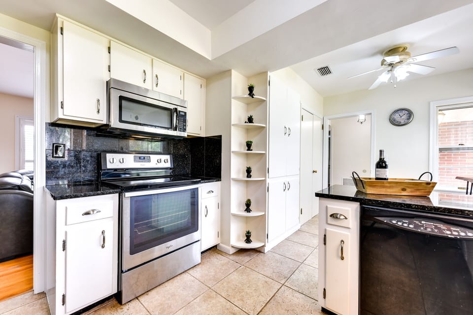 Kitchen | Coffee Maker | Dishwasher | Spices | Toaster Oven