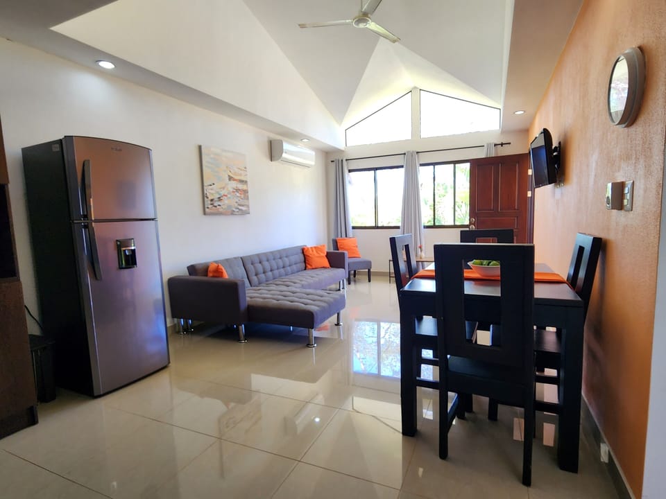 Casa Naranja living