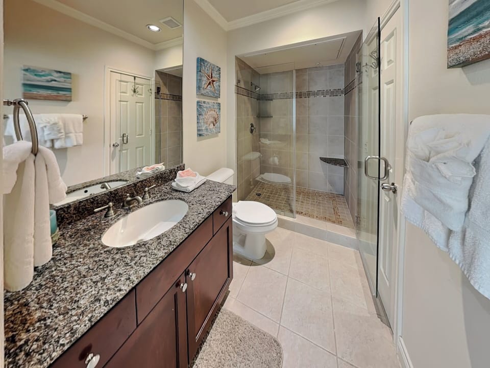 Condo (1 Bedroom) | Property amenity