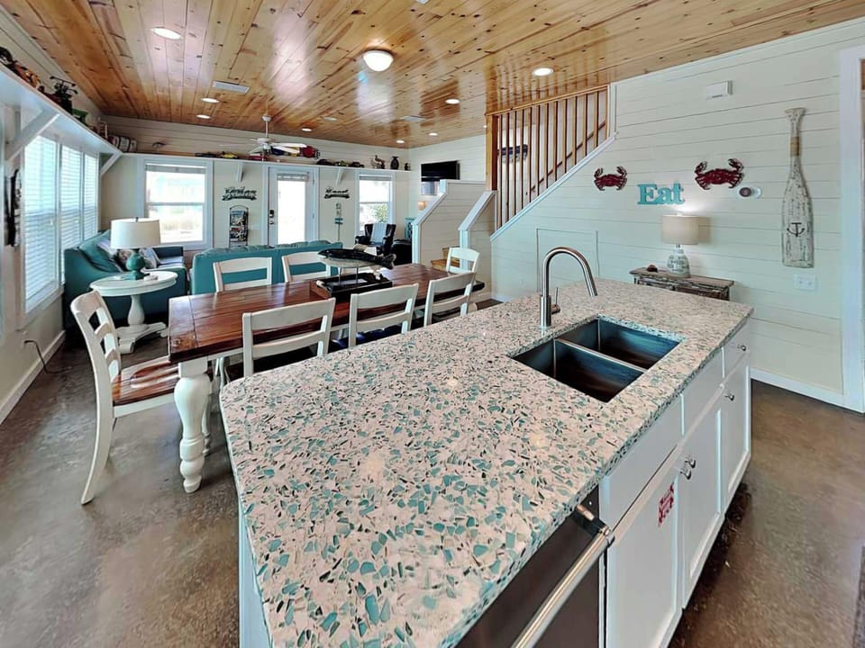 House (3 Bedrooms) | Property amenity