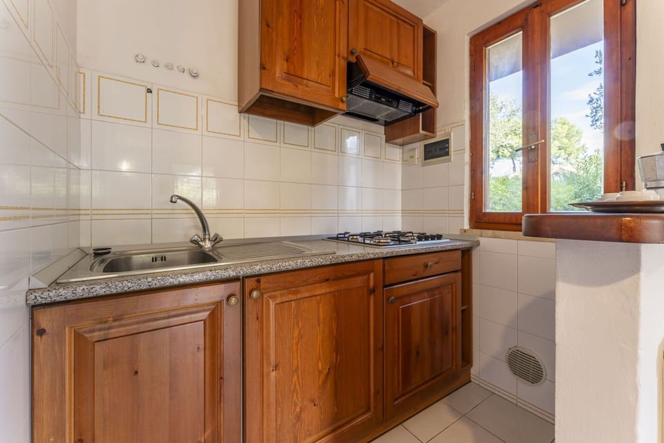 Autumn, Kitchen, Living Room, Spring, Summer