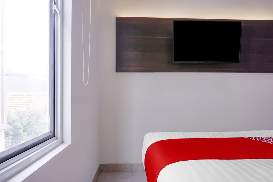 Standard Double Room | Laptop workspace, free WiFi, bed sheets